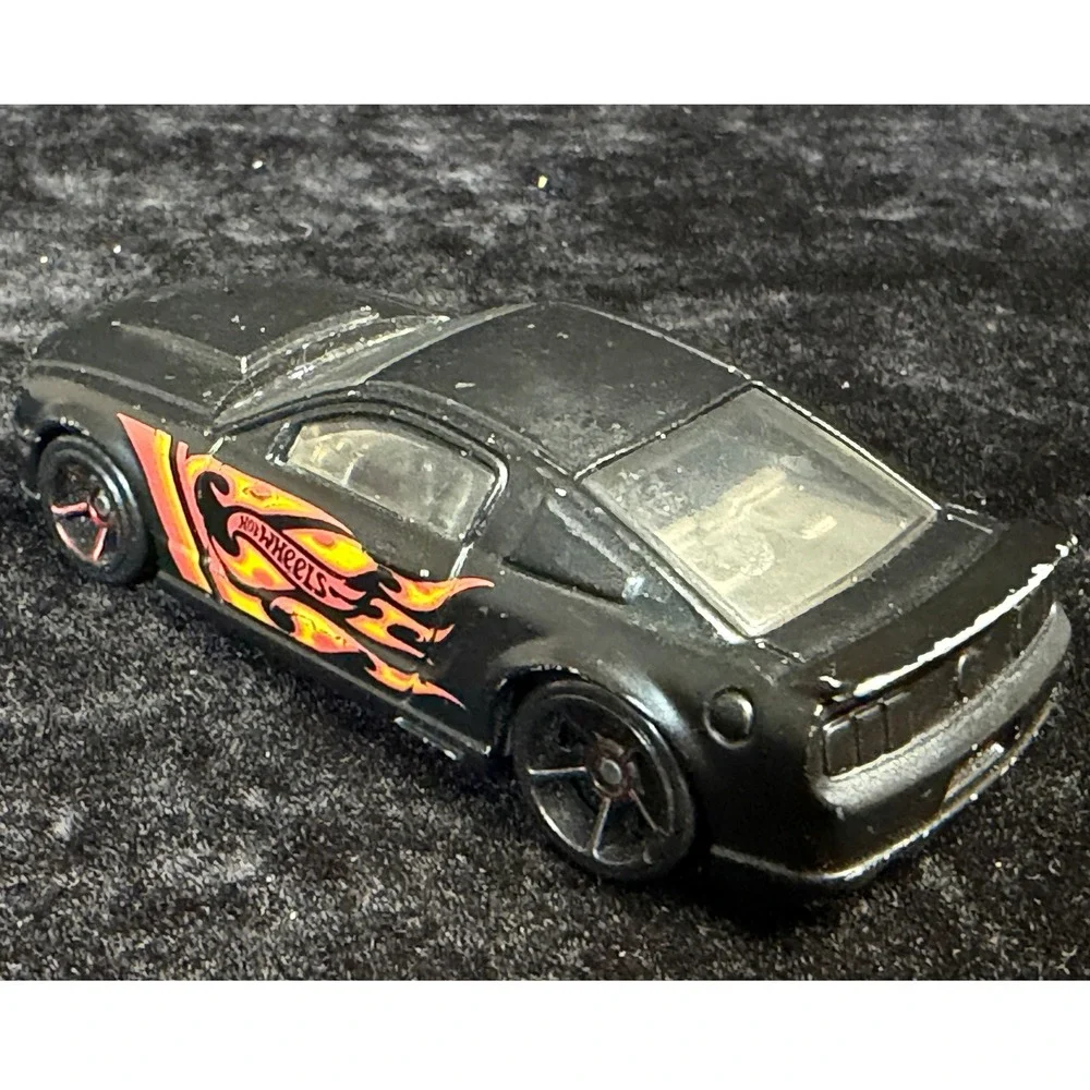 Hot Wheels-Ford Diecast Lot: 73 Falcon XB, 07 Mustang Model A, Custom Bronco